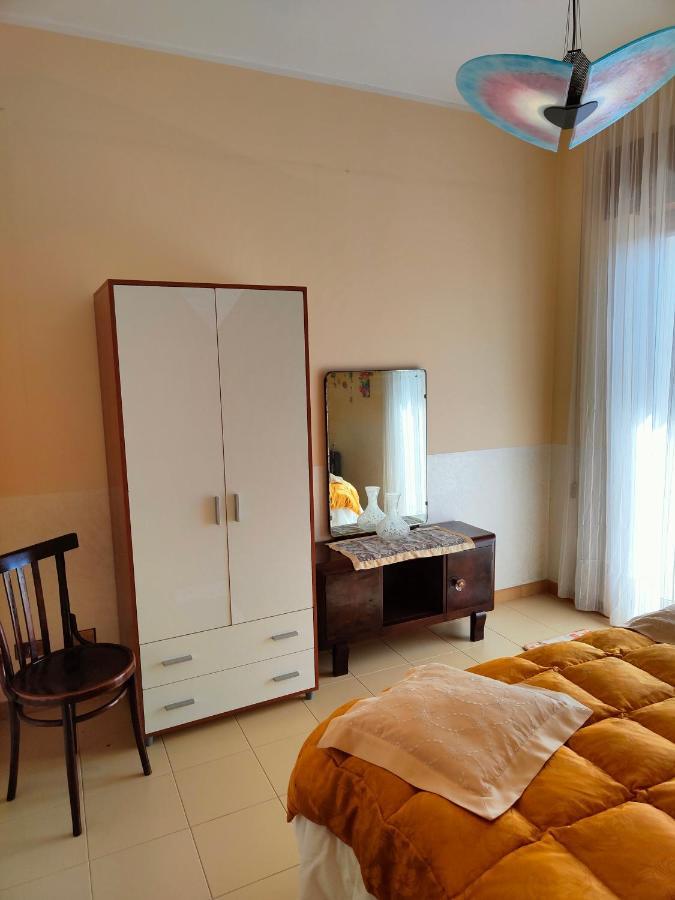Appartamento In Villa Virginia Fino A 10 Ospiti モンドラゴーネ エクステリア 写真